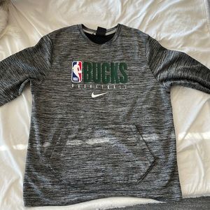 Milwaukee Bucks - Nike Dri-Fit crewneck sweatshirt